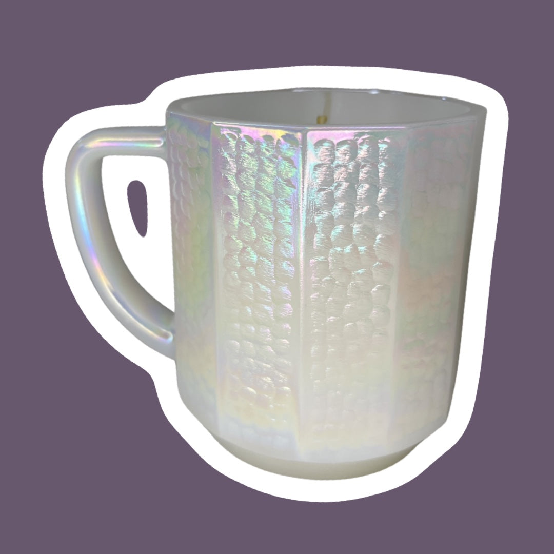 Vela en taza de cera de soja de vidrio con textura "Moonglow" opalescente/iridiscente de Federal Glass