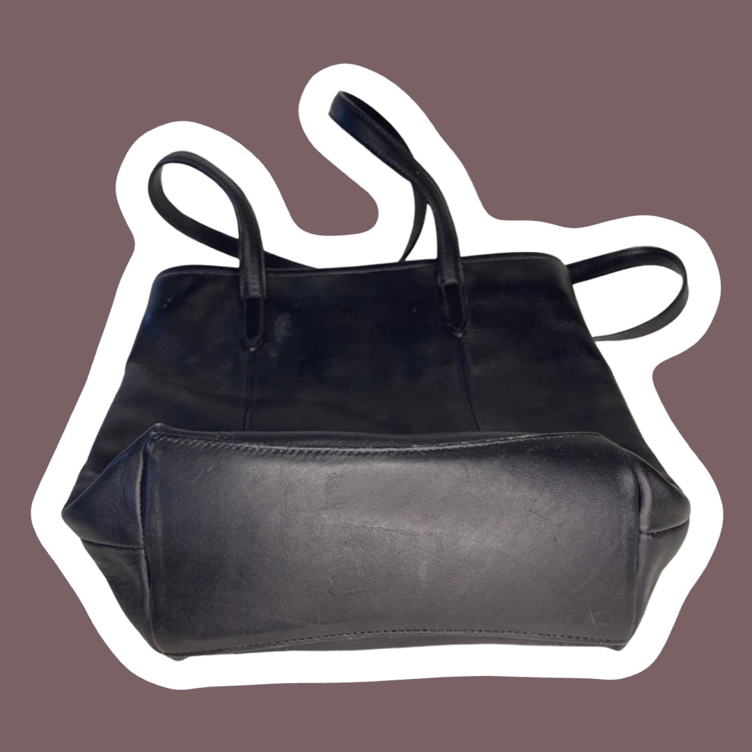 1980s/90s Black, Genuine Leather, Coach Purse/Shoulder Bag, Style No. 9077