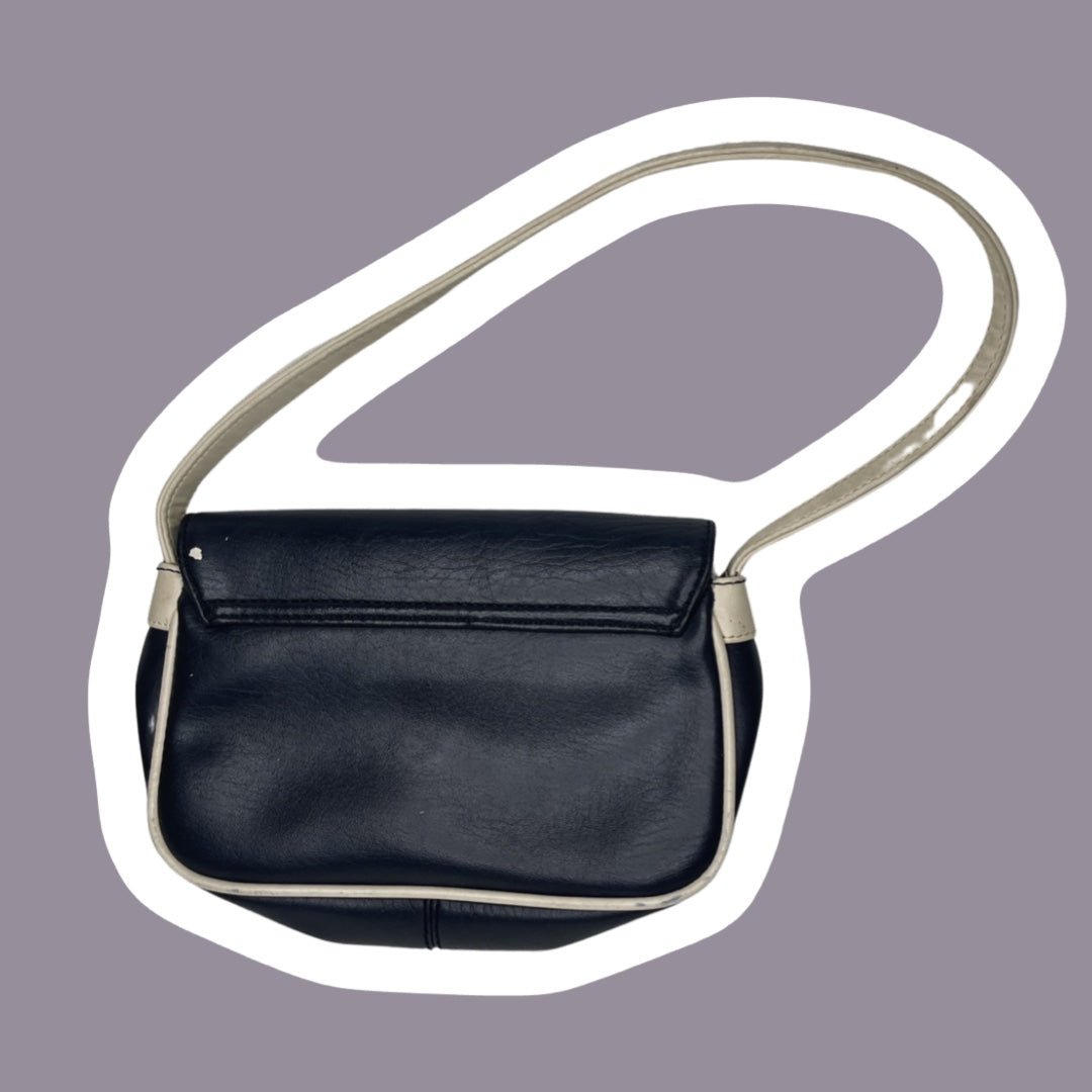Bolso bandolera pequeño de piel 'Guess' en color negro y crema