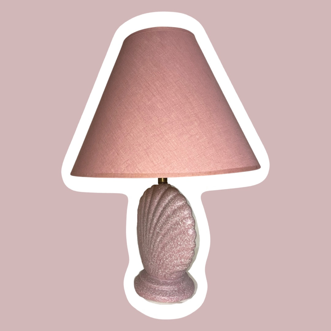 Art Deco Style 1980s Pastel Pink Speckled Seashell Lamp