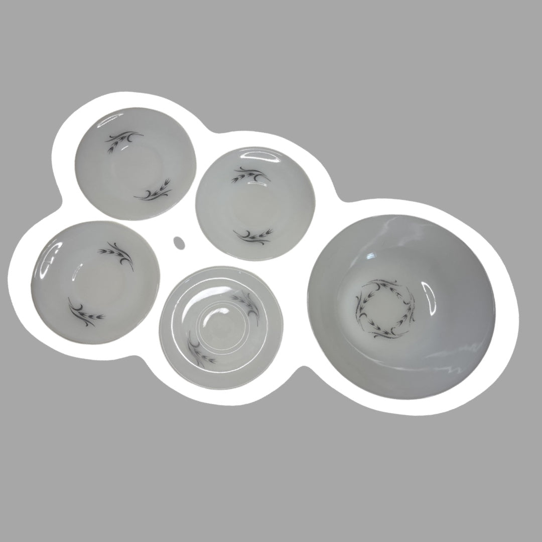 Juego de 5 cuencos para servir y platillos para taza de té con estampado de trigo gris Suburbia 'Fire King' de Milk Glass