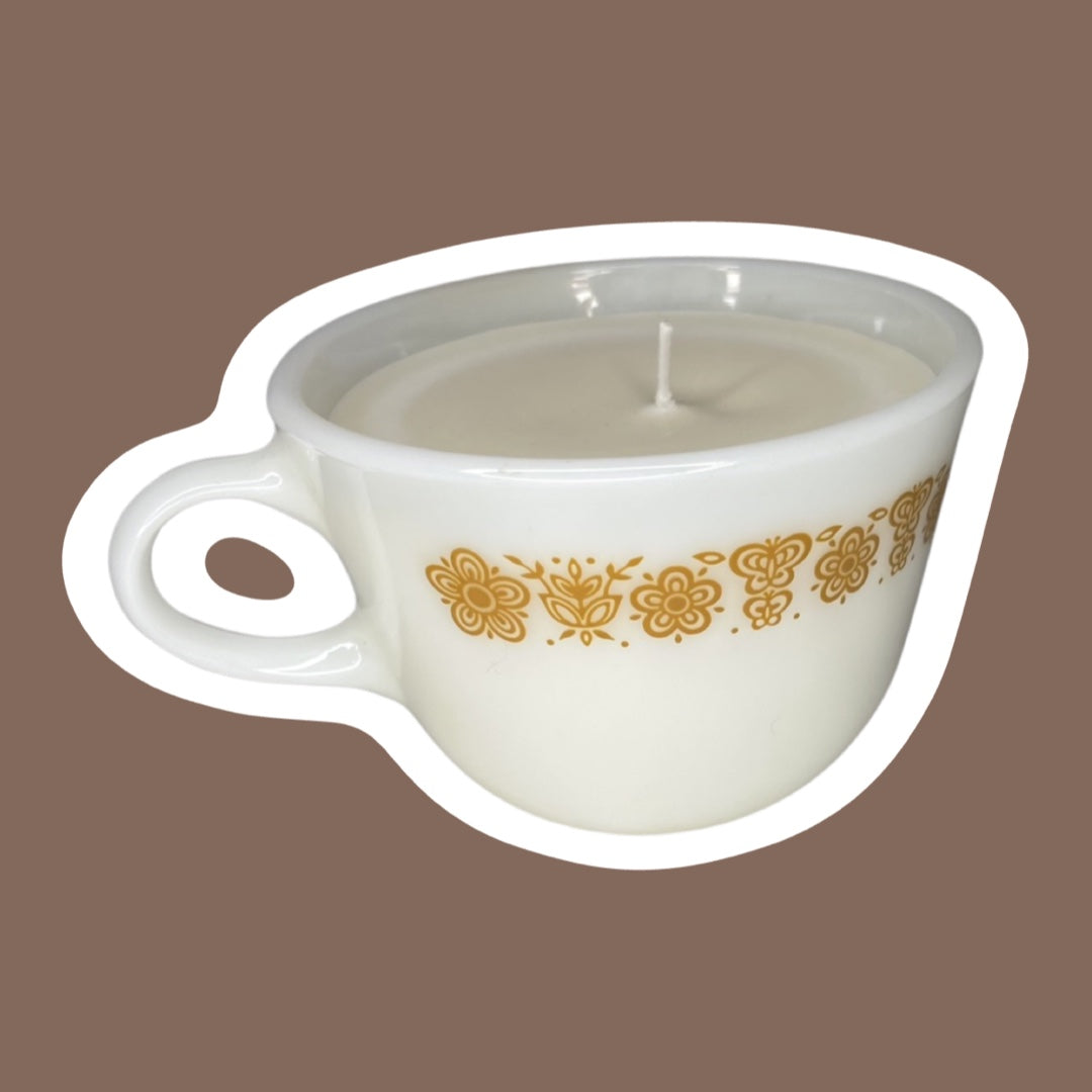 Taza de té de vidrio Pyrex con forma de mariposa dorada y vela de cera de soja