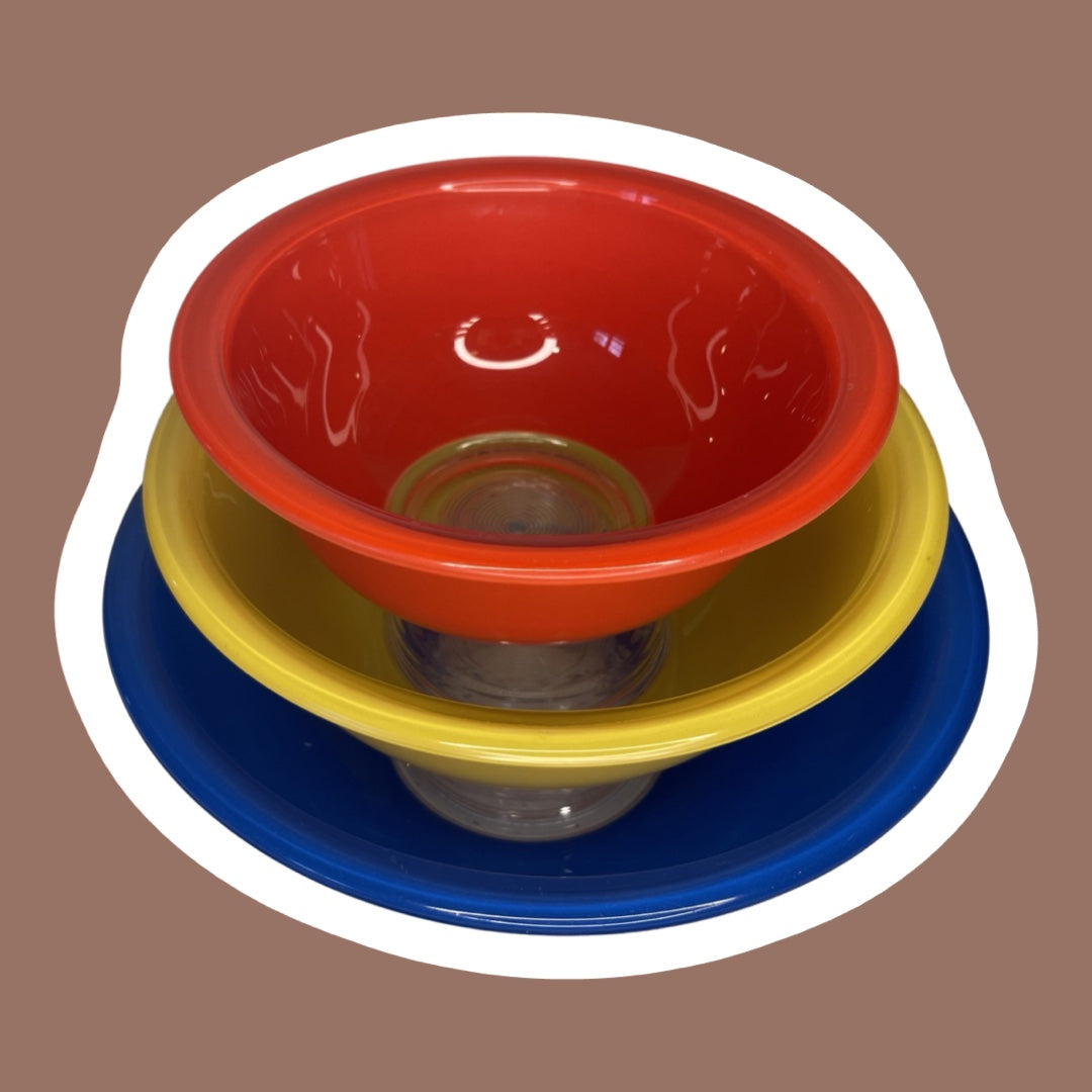 1980s Pyrex ‘Primary Colors’ Clear Bottom Nesting Mixing Bowls, Set of Three (Red, Yellow & Blue)