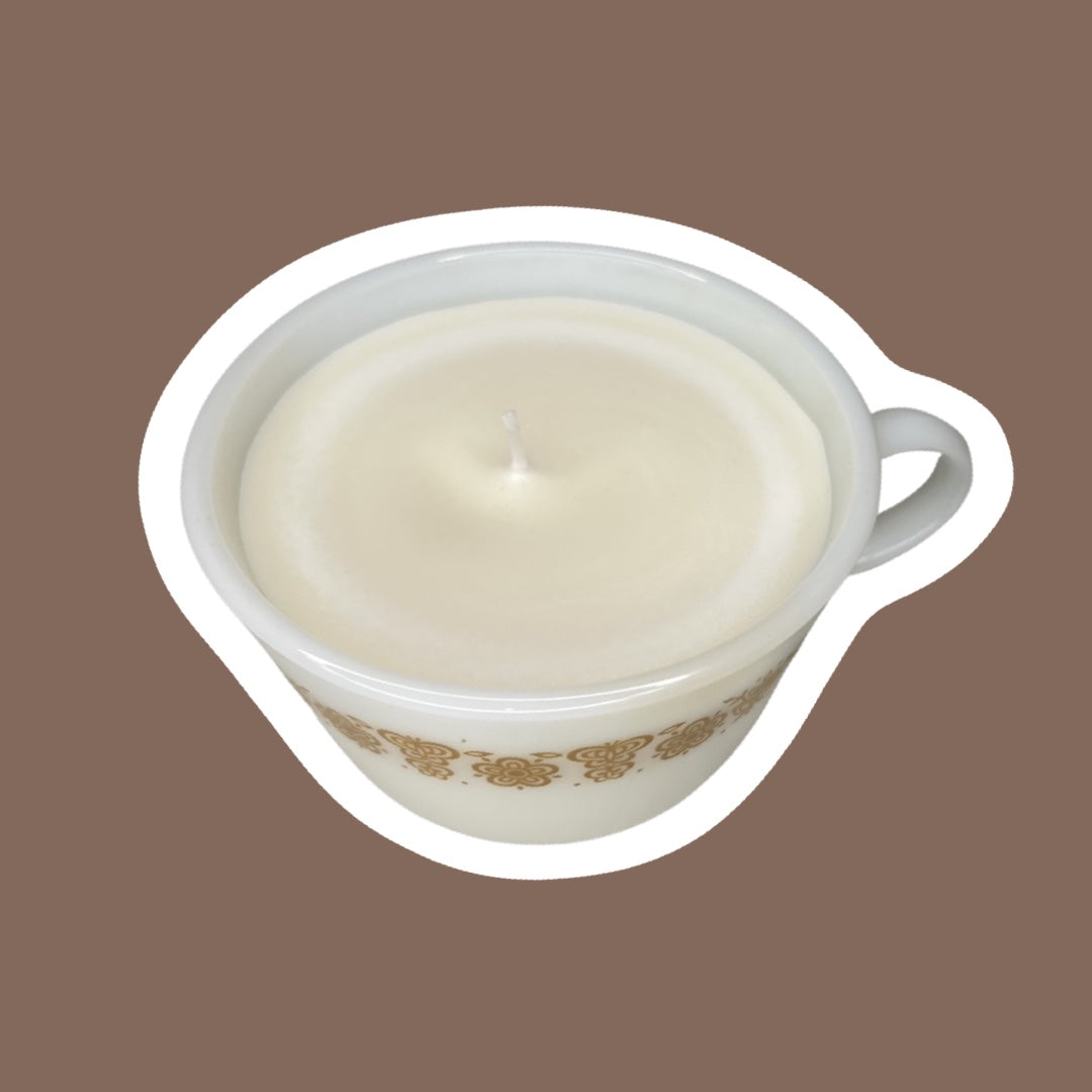 Taza de té de vidrio Pyrex con forma de mariposa dorada y vela de cera de soja