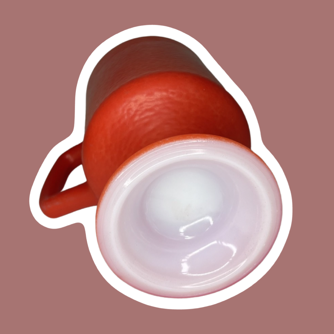 Vela de cera de soja con pedestal de vidrio con textura de cáscara de naranja roja de Anchor Hocking