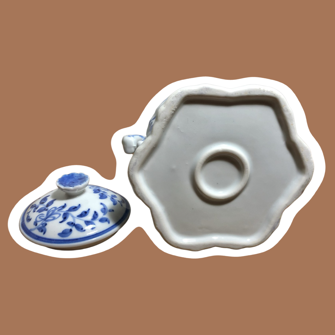 Azucarero de porcelana china con diseño floral azul 'Andrea' de Sadek